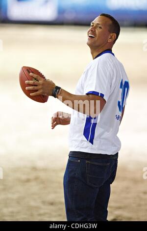 Le 5 février 2011 - Dallas, Texas, US MLB - Alex Rodriguez des Yankees de New York participant à la célébrité de DirecTV Beach Bowl Bash durant le Super Bowl XLV semaine au Parc de la Victoire à Dallas, au Texas. (Crédit Image : © Andrew Dieb/global/ZUMAPRESS.com) Southcreek Banque D'Images