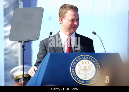 6 février 2011 - Simi Valley, Californie, États-Unis - acteur, réalisateur et musicien, Gary Sinise, parle pendant la fête d'anniversaire organisée en l'honneur de Ronald Reagan à la Bibliothèque présidentielle Ronald Reagan. Ronald Reagan, le 40e président des États-Unis, aurait eu 100 dimanche. (Crédit Banque D'Images