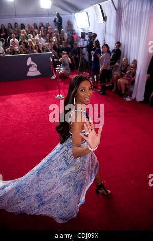 13 février 2011 - Los Angeles, Californie, États-Unis - CIARA arrive pour le Grammy Awards show au Staples Center. (Crédit : © Kevin Sullivan/ZUMAPRESS.com) Banque D'Images