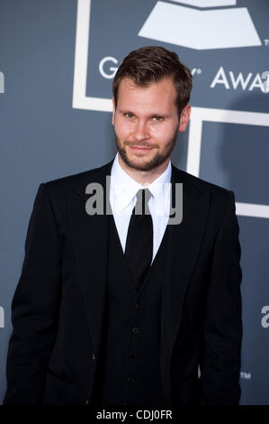 13 févr. 2011 - Los Angeles, Californie, États-Unis - SHUX arrive pour le Grammy Awards show au Staples Center. (Crédit : &# 169 ; Kevin Sullivan/ZUMAPRESS.com) Banque D'Images