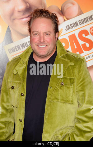 23 février 2011 - Los Angeles, Californie, États-Unis - Gary Valentine assister à la première mondiale de ''Hall Pass'' tenue à l'Cinerama Dome, à Hollywood, Californie le 2/23/11. 2011.K67677(LONG DROIT Crédit : Â© D. Long/Globe Photos/ZUMAPRESS.com) Banque D'Images