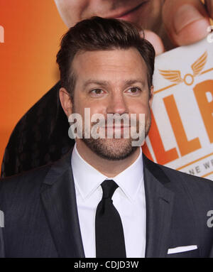 23 février 2011 - Hollywood, Californie, États-Unis - Dec 23, 2011 - Hollywood, Californie, USA - l'acteur Jason Sudeikis arrivant à 'Hall Pass' Première mondiale tenue au Cinerama Dome. (Crédit Image : © Lisa O'Connor/ZUMAPRESS.com) Banque D'Images