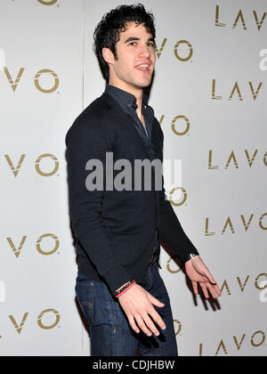 Feb 26, 2011 - Las Vegas, Nevada, USA - l'Acteur DARREN CRISS arrive pour fêter son anniversaire à la boîte de nuit LAVO au Palazzo, le 26 février 2011 à Las Vegas, Nevada. Criss tourné 24 le 5 février. (Crédit Image : © David Becker/ZUMAPRESS.com) Banque D'Images