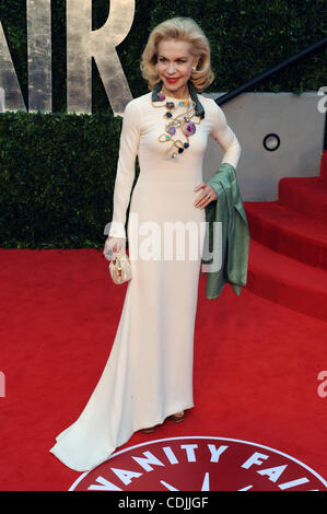 27 février 2011 - West Hollywood, Californie, États-Unis - LYNN WYATT arrive à la Vanity Fair et après le dîner de travail à l'hôtel Sunset Tower célébrant le 83ème Academy Awards, à West Hollywood, Californie. (Crédit Image : © Schmitt/ZUMAPRESS.com) riche Banque D'Images