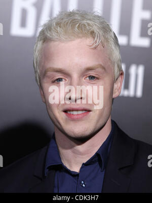 8 mars 2011 - Westwood, Californie, États-Unis - NOEL FISHER arrive pour la première du film 'Battle : Los Angeles" au théâtre du village. (Crédit Image : © Lisa O'Connor/ZUMAPRESS.com) Banque D'Images