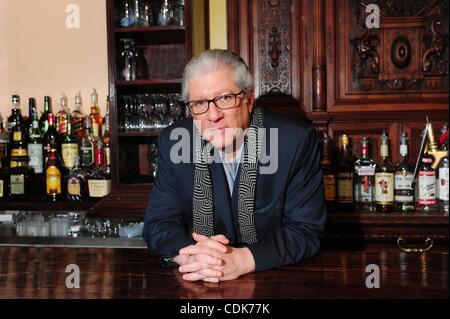 Mar. 11, 2011 - Manhattan, New York, États-Unis - l'acteur Peter RIEGERT du film ''White Irish Drinkers'' la semaine prochaine, photographiée au Playwrights Celtic Pub. (Crédit Image : © Bryan Smith/ZUMAPRESS.com) Banque D'Images