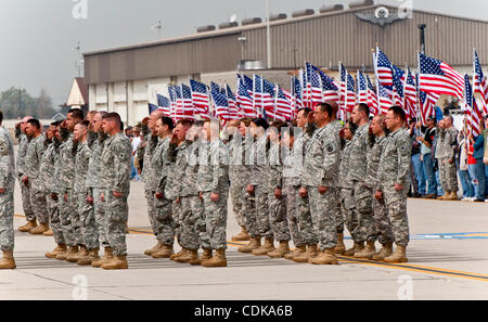 Mar. 14, 2011 - Los Alamitos, Californie, USA - Le Héros Mission Cérémonie à la base d'entraînement de forces interarmées pour le Sgt. Jason M. Weaver, d'Anaheim, CA, qui est mort le 3 mars 2011 dans la province de Kandahar, Afghanistan de blessures subies lors de l'insurgés ont attaqué son unité à l'aide d'un engin explosif improvisé. H Banque D'Images