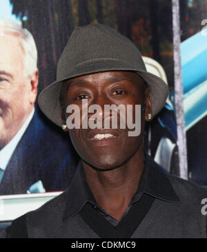 Mar. 22, 2011 - Hollywood, Californie, États-Unis - Don Cheadle arrive à la 'route' Documentory Los Angeles Premiere sur le Paramount Studio Lot. (Crédit Image : © Lisa O'Connor/ZUMAPRESS.com) Banque D'Images