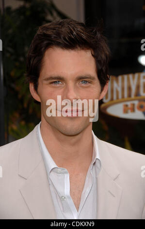 27 mars 2011 - Hollywood, Californie, États-Unis - James Marsden lors de la première du nouveau film d'Universal Pictures HOP, tenue à Universal Studios Hollywood, le 27 mars 2011, à Los Angeles.. Crédit Image : 2011(Â© Michael Germana/Globe Photos/ZUMAPRESS.com) Banque D'Images