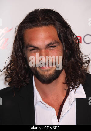 Mar. 31, 2011 - Las Vegas, Nevada, États-Unis - Jason Momoa arrive pour le CinemaCon 2011 Awards Dinner au Caesars Palace. (Crédit Image : © Lisa O'Connor/ZUMAPRESS.com) Banque D'Images