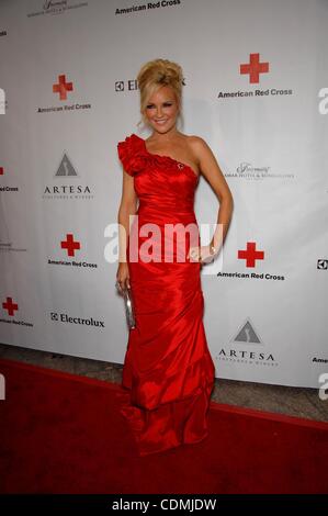 9 avril 2011 - Hollywood, Californie, États-Unis - Bridget Marquardt au cours de la Croix-Rouge américaine cravate rouge, tenue à l'hôtel Fairmont Miramar Hotel, le 9 avril 2011, à Santa Monica, en Californie.. 2011 Image : © Crédit(Michael Germana/Globe Photos/ZUMAPRESS.com) Banque D'Images