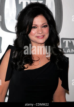 Avril 10, 2011 - New York, New York, États-Unis - VALERIE BERTINELLI arrive pour la TV Land Awards au Jacob Javits Center à New York le 10 avril 2011.(Image Crédit : © Sharon Neetles Globe/ZUMAPRESS.com)/Photos Banque D'Images