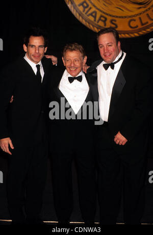 30 juin 2011 - New York, New York, États-Unis - K16802WW.Ben Stiller, JERRY STILLER, & KEVIN JAMES.NY Friars Club rôtis Jerry Stiller.Hilton Hotel, NYC. Crédit Image : 1999(© Walter Weissman/Photos/ZUMAPRESS.com) Globe Banque D'Images