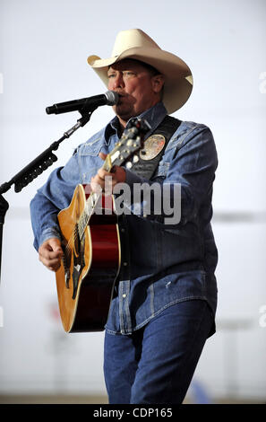 Tracy Lawrence a fait un concert live au Santa Barbara County Fair à Santa Maria, CA. le 13 juillet 2011.(Image Crédit : © John Pyle/Cal/ZUMAPRESS.com) Media Sport Banque D'Images