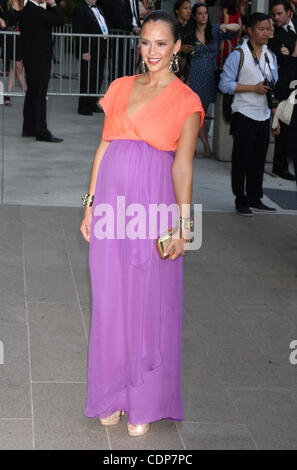 6 juin 2011 - New York, NY, États-Unis - Jessica Alba au 2011 CFDA Fashion Awards à l'Alice Tully Hall à Lincoln Center. (Crédit Image : © Dan Herrick/ZUMAPRESS.com) Banque D'Images