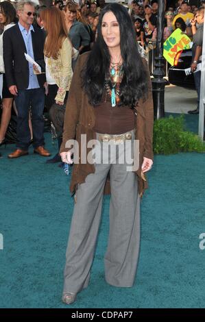 Jul 06, 2011 - Los Angeles, Californie, USA - Chanteur/Actrice CHER au "Zookeeper" Première mondiale qui a eu lieu au Regency Village Theatre, Westwood, Los Angeles. (Crédit Image : © Jeff Frank/ZUMAPRESS.com) Banque D'Images