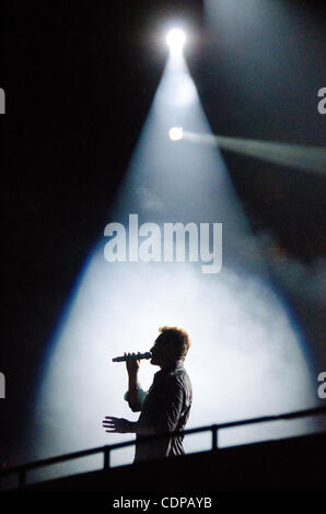 20 juillet 2009 - East Rutherford, New Jersey, États-Unis - le chanteur Bono du groupe U2 effectue vivre comme leurs 360 Tour fait une halte à la New Meadowlands Stadium situé à East Brunswick, New Jersey..(Image Crédit : © Brooke Ismach/ZUMA Press) Banque D'Images