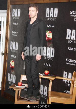 Le 20 juin 2011 - New York, New York, États-Unis - l'acteur et chanteur JUSTIN TIMBERLAKE assiste à la première mondiale de 'Bad Teacher' tenu à la Ziegfeld Theatre. (Crédit Image : © Kaszerman ZUMAPRESS.com)/Nancy Banque D'Images