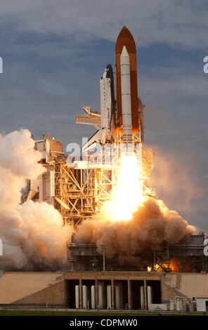 Cap Canaveral, Floride, États-Unis - la navette spatiale Atlantis décollera de Pad 39A, le vendredi 8 juillet 2011. Atlantis se lance dans son 33e vol et le 135e et dernier vol du Programme de la navette spatiale et livrera les Rafaello module logistique polyvalent et léger transporteur polyvalent Banque D'Images