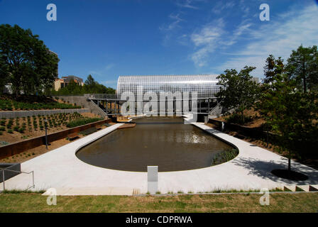 22 mai 2011 - Oklahoma City, Oklahoma, USA - Le 22 mai 2011. Le Myriad Botanical Gardens et Conservatoire Crystal Bridge, a fait l'objet d'une rénovation et vient juste de rouvrir d'Oklahoma City, USA. (Crédit Image : © Ralph Lauer/ZUMAPRESS.com) Banque D'Images