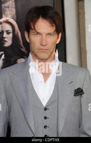 Le 21 juin 2011 - Los Angeles, Californie, États-Unis - Stephen Moyer Assistant à la Los Angeles Saison 4 Premiere de HBO's ''True Blood'' tenue à l'Cinerama Dome, à Hollywood, Californie le 6/21/11. Crédit Image : 2011(Â© D. Long/Globe Photos/ZUMAPRESS.com) Banque D'Images