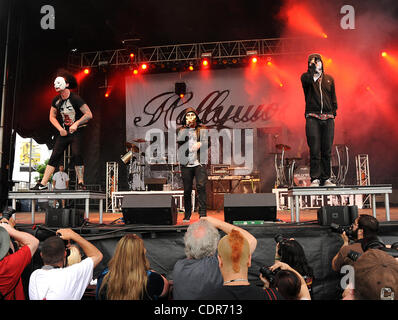 Mai. 22, 2011 - Columbus, Ohio, USA - Musiciens Hollywood Undead il se produit dans le cadre de la 5e édition de Rock sur la gamme Music Festival, qui se déroule à la crew Stadium situé à Columbus. Copyright 2011 Jason Moore. (Crédit Image : © Jason Moore/ZUMAPRESS.com) Banque D'Images