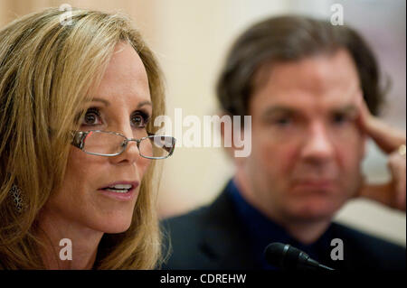 25 mai 2011 - Washington, District of Columbia, États-Unis - Frances Townsend, ancien procureur fédéral et contre-conseiller du président George W. Bush, témoigne lors d'une audience du comité de la sécurité intérieure de la chambre intitulé ''Les menaces à la Patrie américaine après avoir tué Ben Laden : une évaluation. Banque D'Images