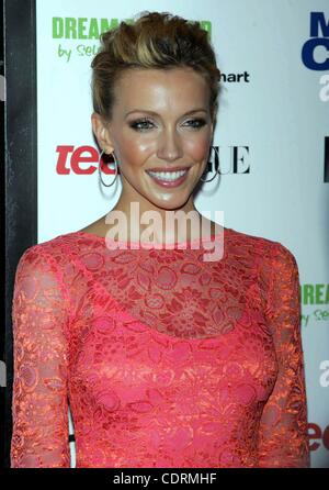 Juin 23, 2011 - New York, New York, États-Unis - Katie Cassidy arrive pour le ''Monte Carlo'' le dépistage à l'AMC Loews Lincoln Square Cinema à New York le 23 juin 2011.(Image Crédit : © Sharon Neetles Globe/ZUMAPRESS.com)/Photos Banque D'Images