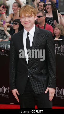 11 juillet 2011 - New York, New York, États-Unis - Rupert Grint arrive à la première de ''Harry Potter et les Reliques - Partie 2'' à l'Avery Fisher Hall, au Lincoln Center de New York le 11 juillet 2011.(Image Crédit : © Sharon Neetles Globe/ZUMAPRESS.com)/Photos Banque D'Images