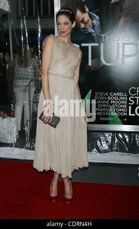 19 juillet 2011 - New York, New York, États-Unis - Analeigh Tipton arrive pour la première de ''Crazy Stupid Love'' au Ziegfeld Theatre à New York le 19 juillet 2011.(Image Crédit : © Sharon Neetles Globe/ZUMAPRESS.com)/Photos Banque D'Images