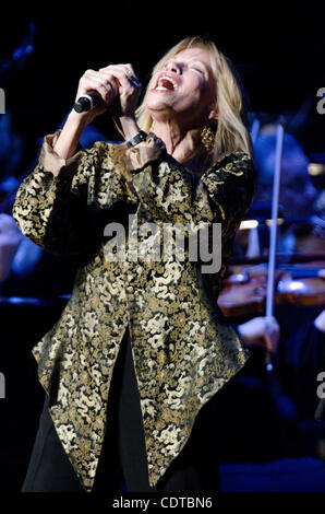 10 mai 2011 - auteur-compositeur-interprète, Carly Simon, effectue au Marian Anderson Awards à Philadelphie. (Crédit Image : © Ricky Fitchett/ZUMAPRESS.com) Banque D'Images