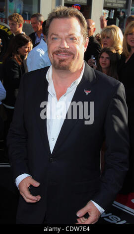 18 juin 2011 - Los Angeles, Californie, États-Unis - Eddie Izzard.Los Angeles première de la Disney Pixar CARS ''2'' qui a eu lieu au El Capitan Theatre, Los Angeles, CA. 18 juin 2011.-(L'image Crédit : © TLeopold ZUMAPRESS.com)/Photos/Globe Banque D'Images