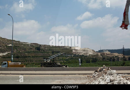 Jun 06, 2011 - Saïda, Liban - le long de l'autoroute dans le sud du Liban, le Liban...le Hezbollah a été conçu en 1982 par un groupe de clercs musulmans après l'invasion israélienne du Liban, principalement à offrir une résistance à l'occupation israélienne. Il a également été rêvé de transformer le Liban est une confessions Banque D'Images