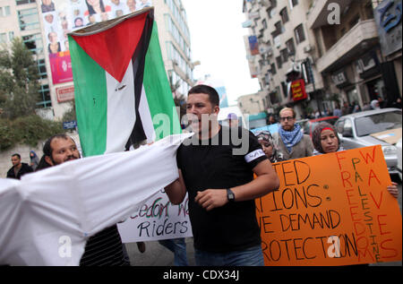 Le 3 novembre 2011 - Ramallah, Cisjordanie, territoire palestinien - Palestiniens protestation contre le blocus israélien de la bande de Gaza, dans la ville de Ramallah, en Cisjordanie Jeudi, 3 novembre 2011. Photo par Issam Rimawi (crédit Image : © Issam Rimawi Apaimages ZUMAPRESS.com)/Images/APA Banque D'Images