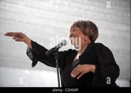 Aug 13, 2011 - San Jose, Californie, USA - Mavis Staples réalise en direct à la 22e Festival de Jazz de San Jose. (Crédit Image : © Jérôme Brunet/Zuma Press) Banque D'Images