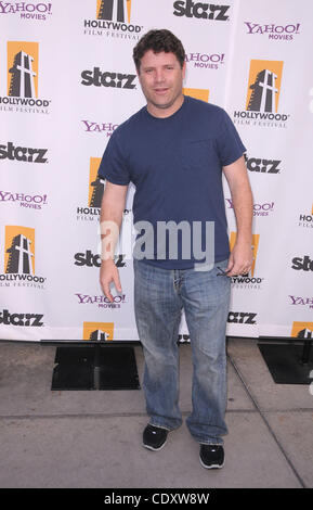 22 octobre 2011 - Hollywood, Californie, États-Unis - Première mondiale de ''et c'est parti'' à l'ArcLight Hollywood à Hollywood, CA 10/22/11 2011..SEAN ASTIN(Image Crédit : Â© Scott Kirkland/Globe Photos/ZUMAPRESS.com) Banque D'Images