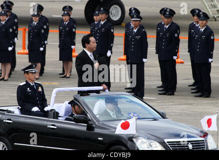 16 octobre 2011 - Ibaraki, Japon - Le Premier Ministre japonais Yoshihiko Noda assiste à l'assemblée annuelle de l'Air Force d'autodéfense du Japon Revue de troupes à l'Hyakuri air base de formation le 16 octobre 2011 à Ibaraki, Japon. (Crédit Image : © Koichi Kamoshida/Jana Press/ZUMAPRESS.com) Banque D'Images