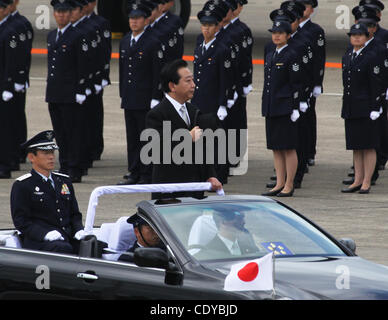 16 octobre 2011 - Ibaraki, Japon - Le Premier Ministre japonais Yoshihiko Noda assiste à l'assemblée annuelle de l'Air Force d'autodéfense du Japon Revue de troupes à l'Hyakuri air base de formation le 16 octobre 2011 à Ibaraki, Japon. (Crédit Image : © Koichi Kamoshida/Jana Press/ZUMAPRESS.com) Banque D'Images