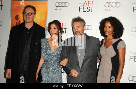 4 nov., 2011 - Los Angeles, Californie, États-Unis - Michelle Yeoh, David Thewlis, Luc Besson, Virginie Besson-Silla assistant à l'AFI Fest 2011 présente les ''Lady'' de gala tenu à la présélection le Grauman's Chinese Theatre à Hollywood, Californie le 11/4/11. Crédit Image : 2011(Â© D. Long/Globe Photos/Z Banque D'Images