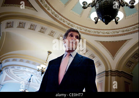 13 septembre 2011 - Washington, District of Columbia, États-Unis - Le sénateur John Kerry (D-MA) a déclaré aujourd'hui qu'il va prendre une pause, de la collecte jusqu'à son travail sur le déficit comité est terminé à la fin de novembre. (Crédit Image : ©/ZUMAPRESS.com) Marovich Pete Banque D'Images