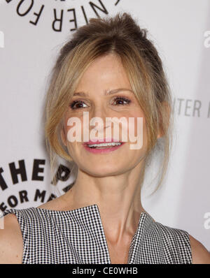 10 août 2011 - Los Angeles, Californie, États-Unis - Kyra Sedgwick arrive pour un soir avec 'Plus' au Paley Center for Media. (Crédit Image : © Lisa O'Connor/ZUMAPRESS.com) Banque D'Images