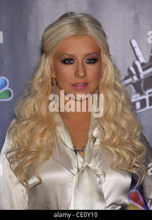 28 octobre, 2011 - Culver City, Californie, États-Unis - Christina Aguilera arrive pour l'annonce de la saison 2 de "The Voice" tenue à Sony Pictures. (Crédit Image : © Lisa O'Connor/ZUMAPRESS.com) Banque D'Images