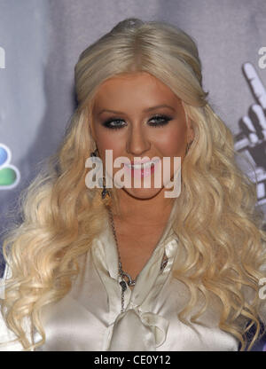 28 octobre, 2011 - Culver City, Californie, États-Unis - Christina Aguilera arrive pour l'annonce de la saison 2 de "The Voice" tenue à Sony Pictures. (Crédit Image : © Lisa O'Connor/ZUMAPRESS.com) Banque D'Images