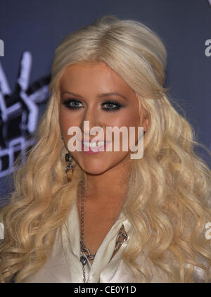 28 octobre, 2011 - Culver City, Californie, États-Unis - Christina Aguilera arrive pour l'annonce de la saison 2 de "The Voice" tenue à Sony Pictures. (Crédit Image : © Lisa O'Connor/ZUMAPRESS.com) Banque D'Images