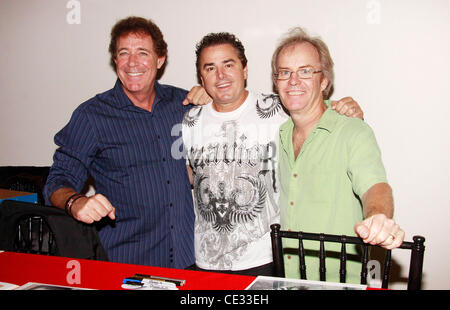 Barry Williams, Christopher Knight et Mike Lookinland du Brady Bunch 2010 Wizard World Big Apple Comic Con tenu au Penn Plaza Pavilion. La ville de New York, USA - 02.10.10 Banque D'Images