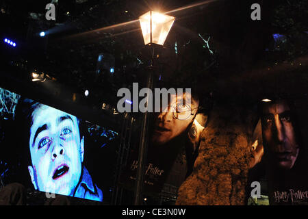 Atmosphère Première mondiale de "Harry Potter et les Reliques de la mort Partie 1 tenue à l'Odeon Leicester Square - Arrivées. Londres, Angleterre - 11.11.10 Banque D'Images