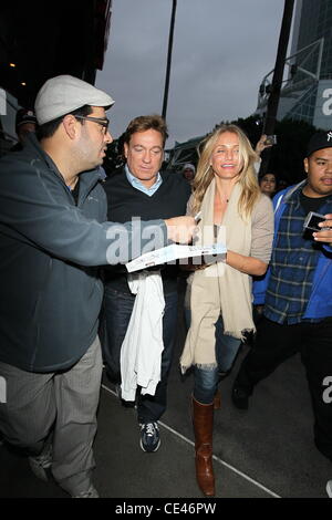 Cameron Diaz les célébrités arrivent pour le vs LA Lakers Miami Heat match de basket-ball au Staples Center. Los Angeles, Californie - 25.12.10 Banque D'Images