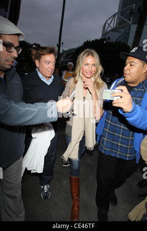 Cameron Diaz les célébrités arrivent pour le vs LA Lakers Miami Heat match de basket-ball au Staples Center. Los Angeles, Californie - 25.12.10 Banque D'Images