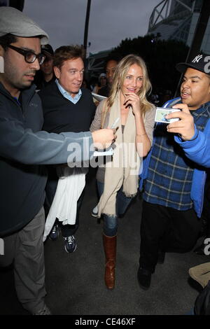 Cameron Diaz les célébrités arrivent pour le vs LA Lakers Miami Heat match de basket-ball au Staples Center. Los Angeles, Californie - 25.12.10 Banque D'Images