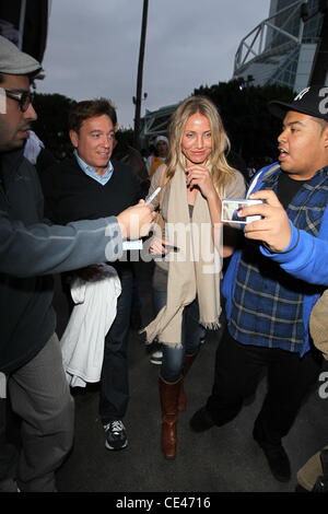 Cameron Diaz les célébrités arrivent pour le vs LA Lakers Miami Heat match de basket-ball au Staples Center. Los Angeles, Californie - 25.12.10 Banque D'Images